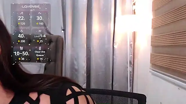 Snapshot of Local_Hoelyx chatting on 01.11.25 Local Hoelyx online show from 01.11.25