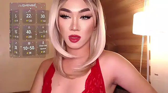 Snapshot of Local_Hoelyx chatting on 02.01.25 Local Hoelyx online show from 02.01.25