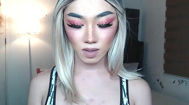 Snapshot of Local_Hoelyx chatting on 03.22.25 Local Hoelyx online show from 03.22.25