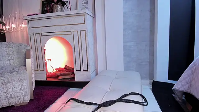  liathompsom09 online show from 03.05.25