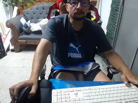 Snapshot of alexam_gal@xh chatting on 12.16.24 alexam galxh online show from 12.16.24