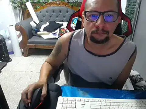 Snapshot of alexam_gal@xh chatting on 12.19.24 alexam galxh online show from 12.19.24