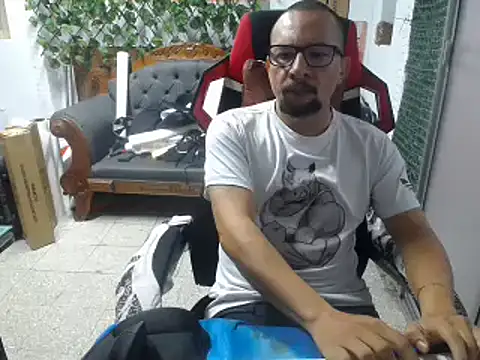 Snapshot of alexam_gal@xh chatting on 01.02.25 alexam galxh online show from 01.02.25