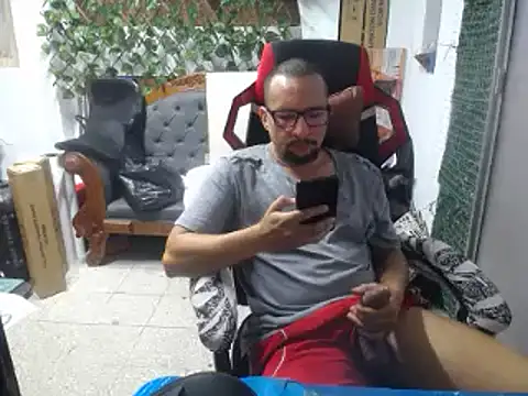 Snapshot of alexam_gal@xh chatting on 01.03.25 alexam galxh online show from 01.03.25