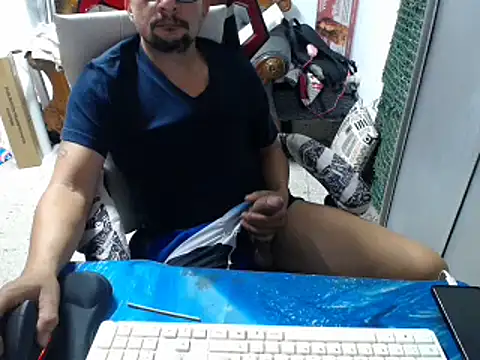 Snapshot of alexam_gal@xh chatting on 01.18.25 alexam galxh online show from 01.18.25