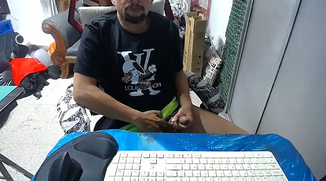 Snapshot of alexam_gal@xh chatting on 02.05.25 alexam galxh online show from 02.05.25