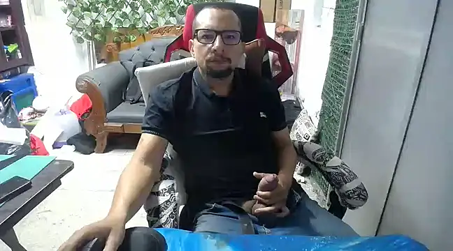 Snapshot of alexam_gal@xh chatting on 02.07.25 alexam galxh online show from 02.07.25