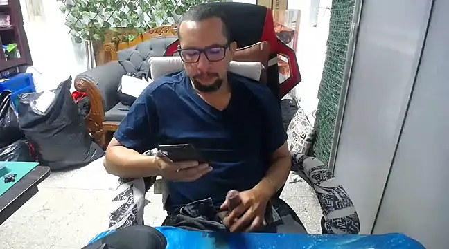 Snapshot of alexam_gal@xh chatting on 02.10.25 alexam galxh online show from 02.10.25