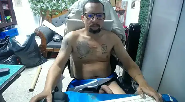 Snapshot of alexam_gal@xh chatting on 02.20.25 alexam galxh online show from 02.20.25