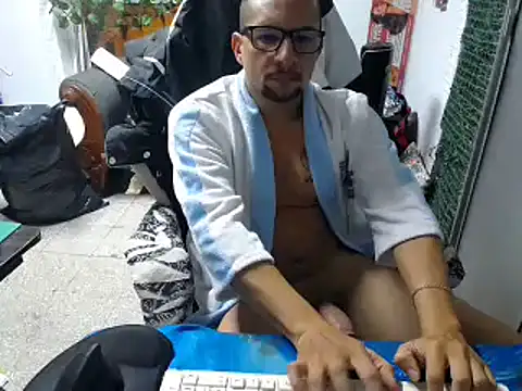 Snapshot of alexam_gal@xh chatting on 03.04.25 alexam galxh online show from 03.04.25