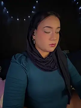 Maryam yamal online show from 10.13.25