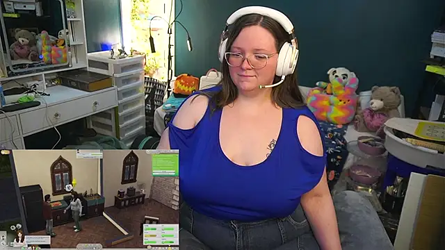 Geeky Kitten online show from 10.17.25