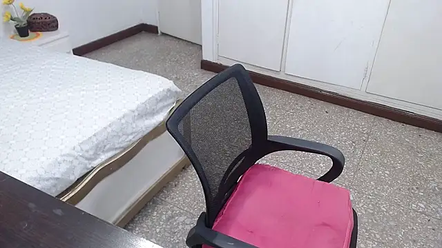 emiliaa hot online show from 03.18.25