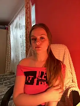 Snapshot of SophiaSweet_ chatting on 03.08.26 SophiaSweet online show from 03.08.26