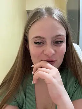 Snapshot of SophiaSweet_ chatting on 03.26.26 SophiaSweet online show from 03.26.26