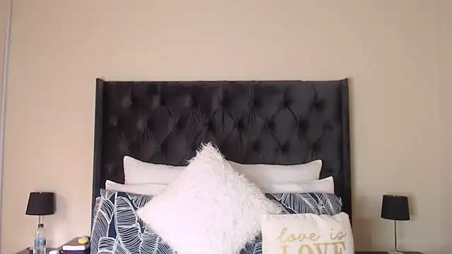 Sexynaughty Gal online show from 03.02.25