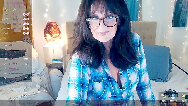 ChantillyBonbon online show from 02.12.25