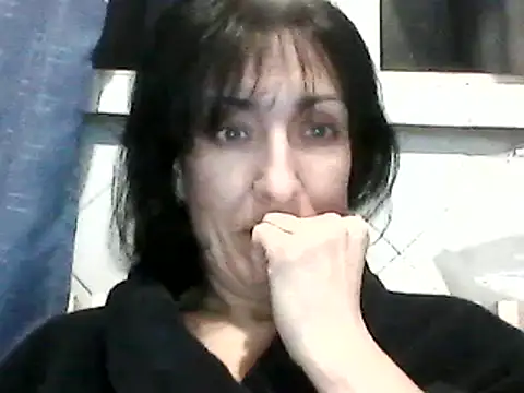 SunnyAmorre online show from 12.27.24