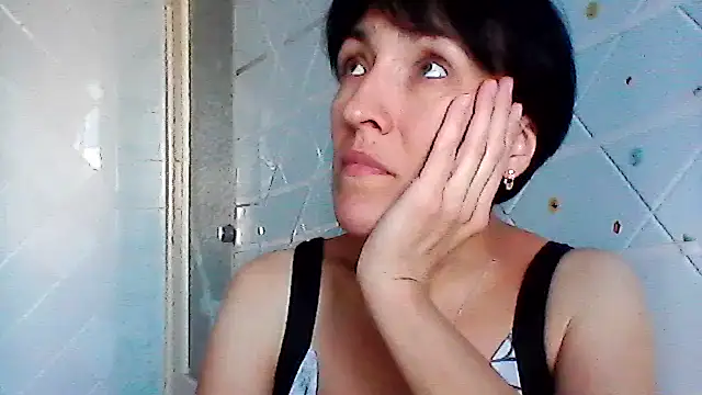 SunnyAmorre online show from 09.11.25