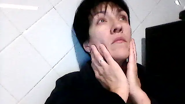 SunnyAmorre online show from 09.24.25