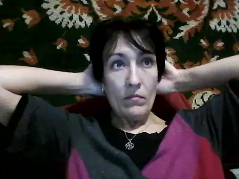 SunnyAmorre online show from 11.04.25