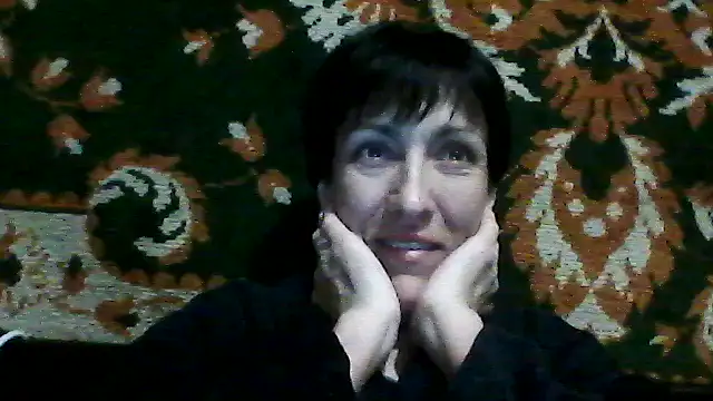 Snapshot of SunnyAmorre chatting on 04.25.26 SunnyAmorre online show from 04.25.26