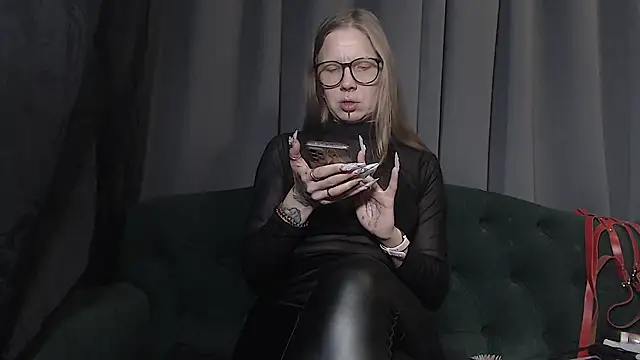 Snapshot of alexandra_zaryanova chatting on 04.25.26 alexandra zaryanova online show from 04.25.26