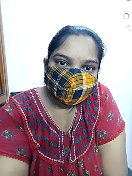Snapshot of lovely-latha chatting on 01.04.25 lovely-latha online show from 01.04.25