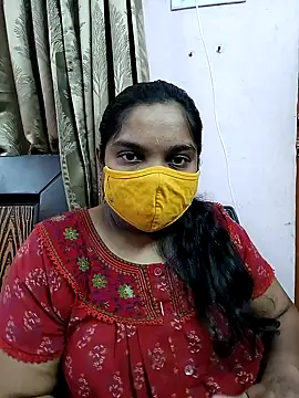 Snapshot of lovely-latha chatting on 02.05.25 lovely-latha online show from 02.05.25