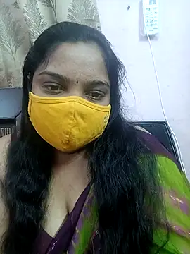Snapshot of lovely-latha chatting on 02.15.25 lovely-latha online show from 02.15.25