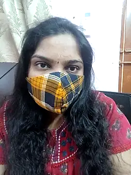 Snapshot of lovely-latha chatting on 02.17.25 lovely-latha online show from 02.17.25