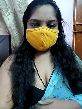 Snapshot of lovely-latha chatting on 02.20.25 lovely-latha online show from 02.20.25