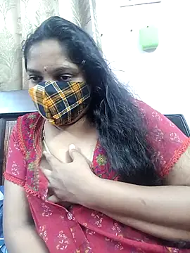 Snapshot of lovely-latha chatting on 10.08.25 lovely-latha online show from 10.08.25