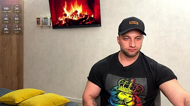 Snapshot of michaelbradleu chatting on 04.25.26 michaelbradleu online show from 04.25.26