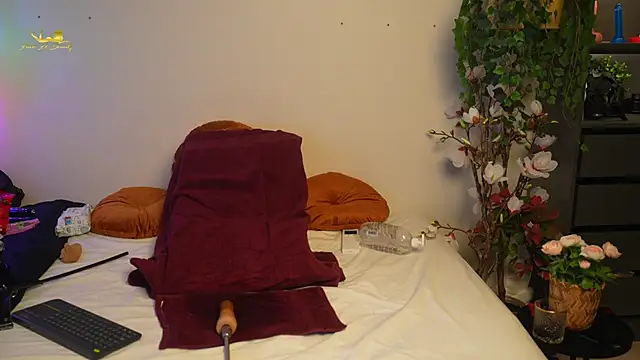 Snapshot of lacie_le_beauty chatting on 02.27.25 lacie le beauty online show from 02.27.25