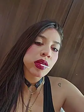 Snapshot of Rebeca_xs chatting on 06.21.26 Rebeca xs online show from 06.21.26