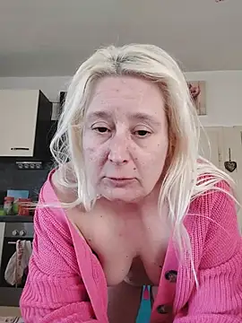 Snapshot of GeileEstelle chatting on 05.16.26 GeileEstelle online show from 05.16.26