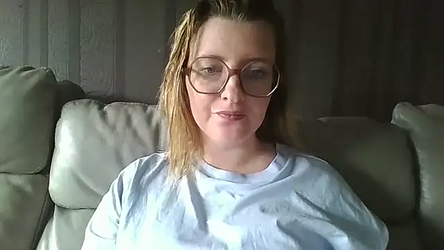 LiquidLeonie online show from 04.05.26