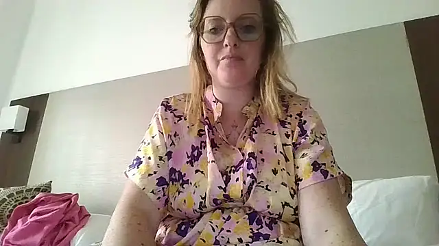 LiquidLeonie online show from 04.08.26