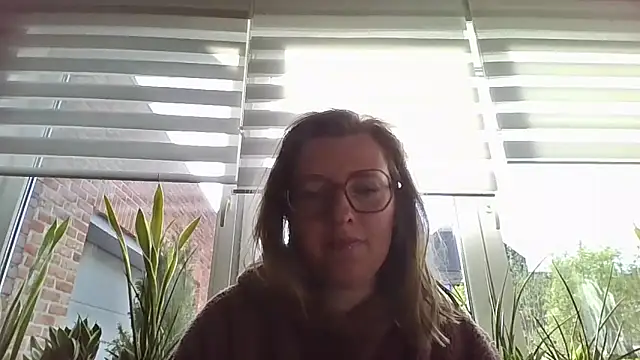 LiquidLeonie online show from 04.28.26