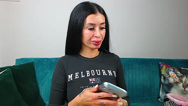 SaraDaisy online show from 02.07.26