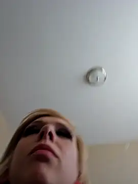 AmethystFoxx online show from 03.25.26