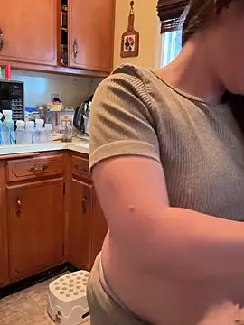 Mini And The Bear online show from 02.01.26