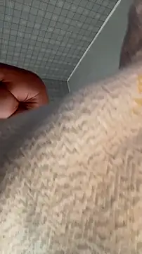 Snapshot of NinaVI chatting on 11.04.25 NinaVI online show from 11.04.25