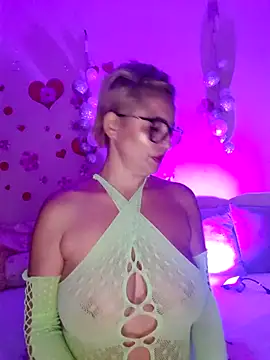 BellaBellaHot online show from 09.26.25