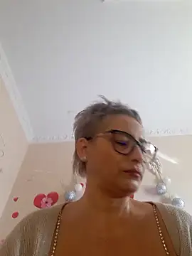 BellaBellaHot online show from 12.21.25