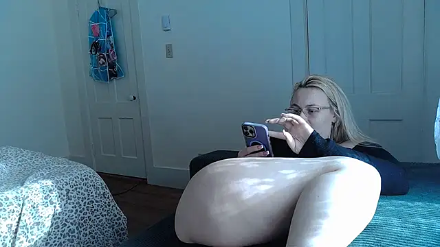 Snapshot of ashleyblaydex chatting on 02.08.26 ashleyblaydex online show from 02.08.26