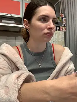 Snapshot of SeducingYoghourt chatting on 02.23.25 SeducingYoghourt online show from 02.23.25