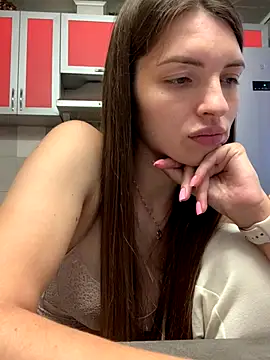 Snapshot of SeducingYoghourt chatting on 09.18.25 SeducingYoghourt online show from 09.18.25