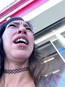 amanilouve online show from 04.16.26